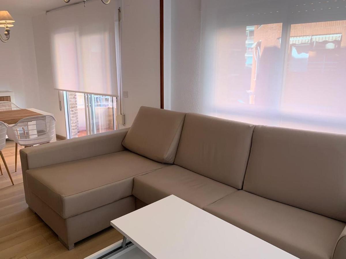 Acogedor Y Espacioso Apartamento En Alicante Exterior foto